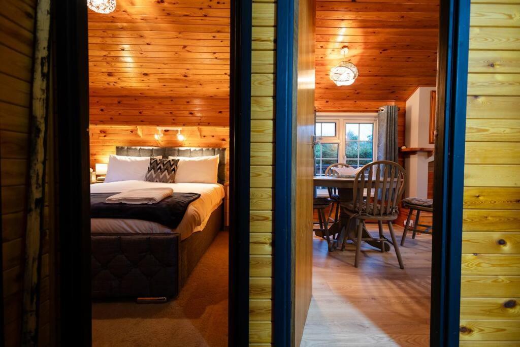 Rural Log Cabin In Snowdonia Near Coed Y Brenin By Seren Short Stays Ffestiniog Exterior foto